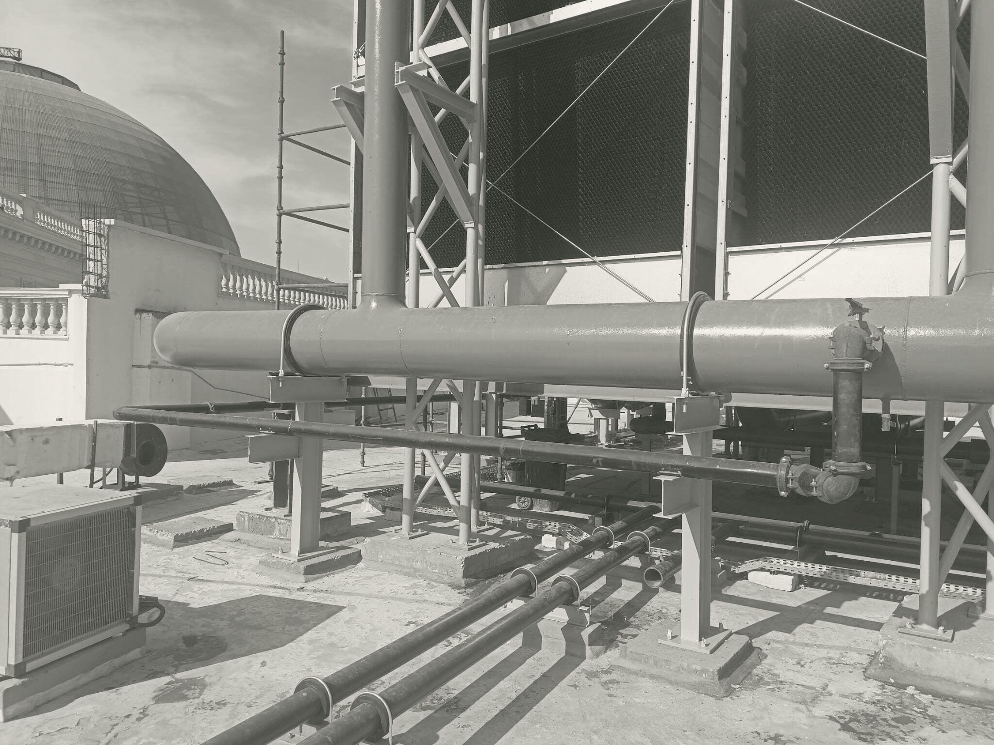 Rooftop cooling towers and chilled-water headers