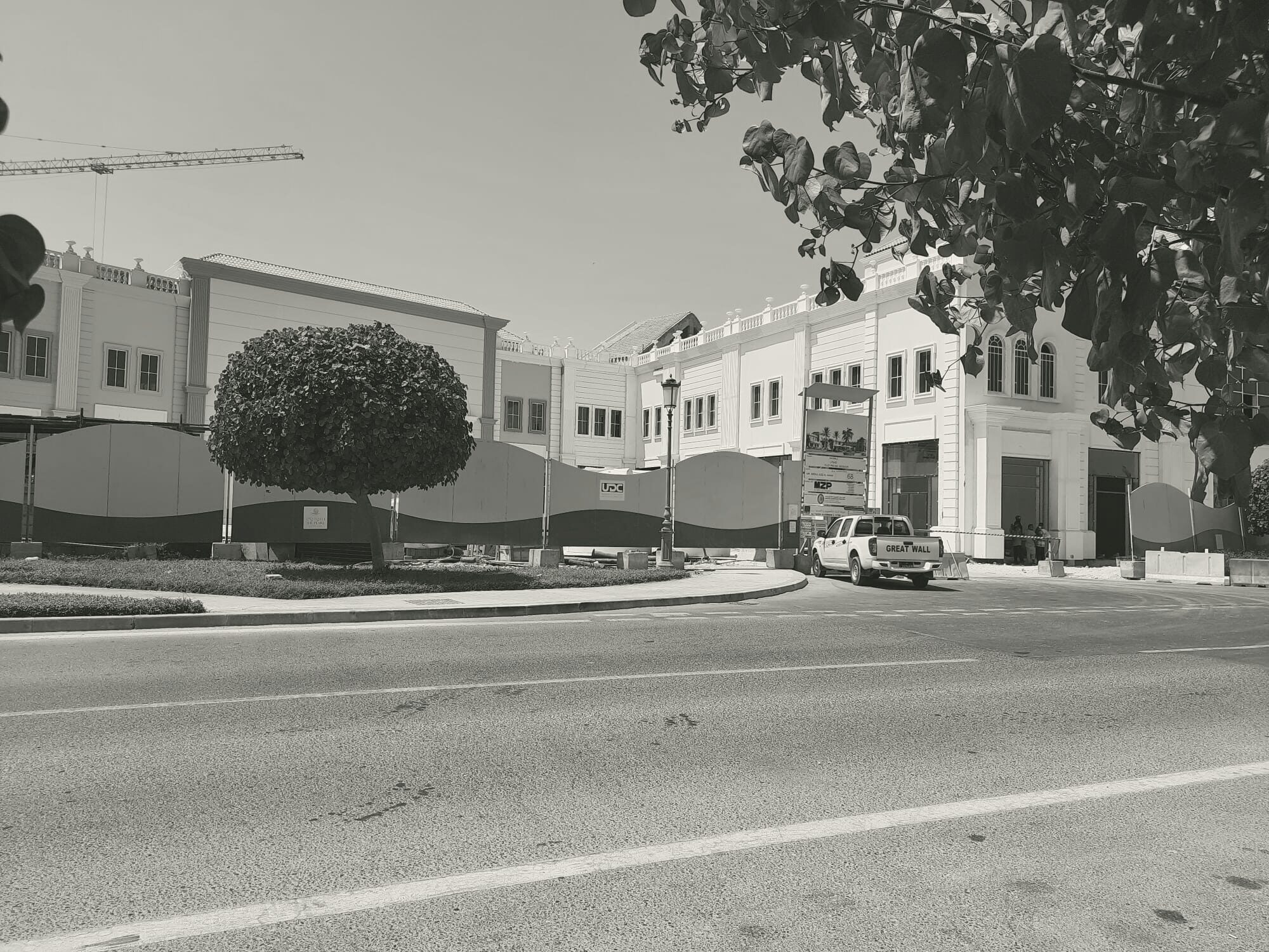 The LPS 62 mall frontage at The Pearl
